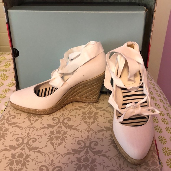 White Tie Up Wedges - Picture 2 of 5